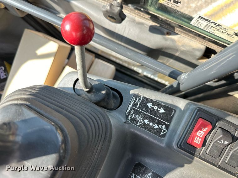 image for item DV2787 2003 John Deere 304H wheel loader