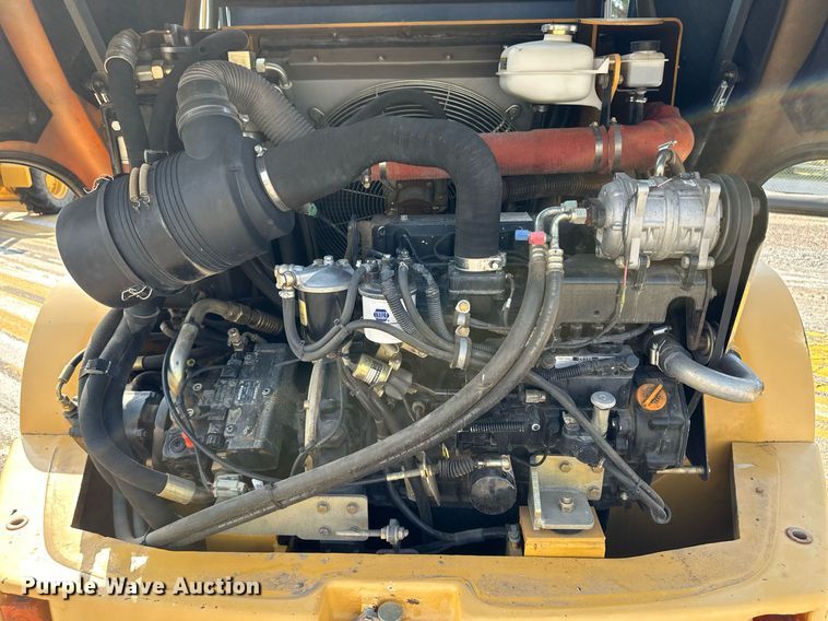 image for item DV2787 2003 John Deere 304H wheel loader