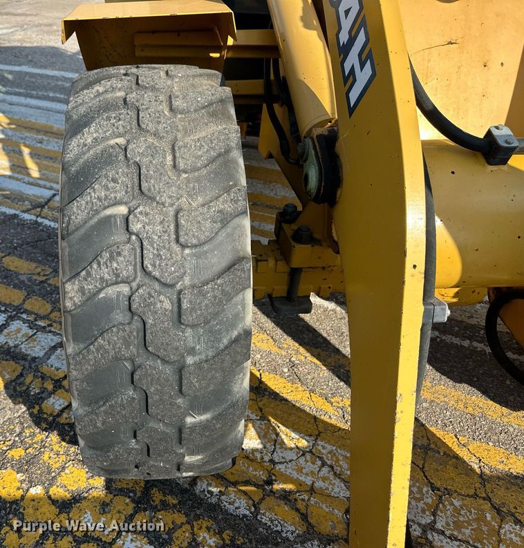 image for item DV2787 2003 John Deere 304H wheel loader