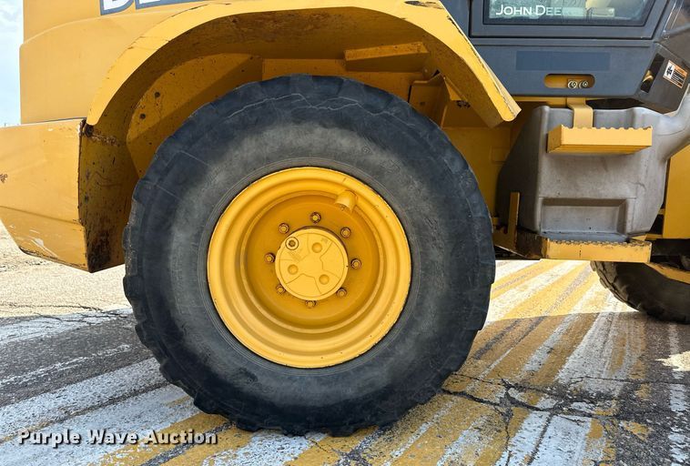 image for item DV2787 2003 John Deere 304H wheel loader