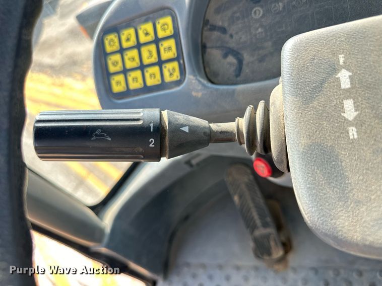 image for item DV2788 2004 Volvo L30B wheel loader