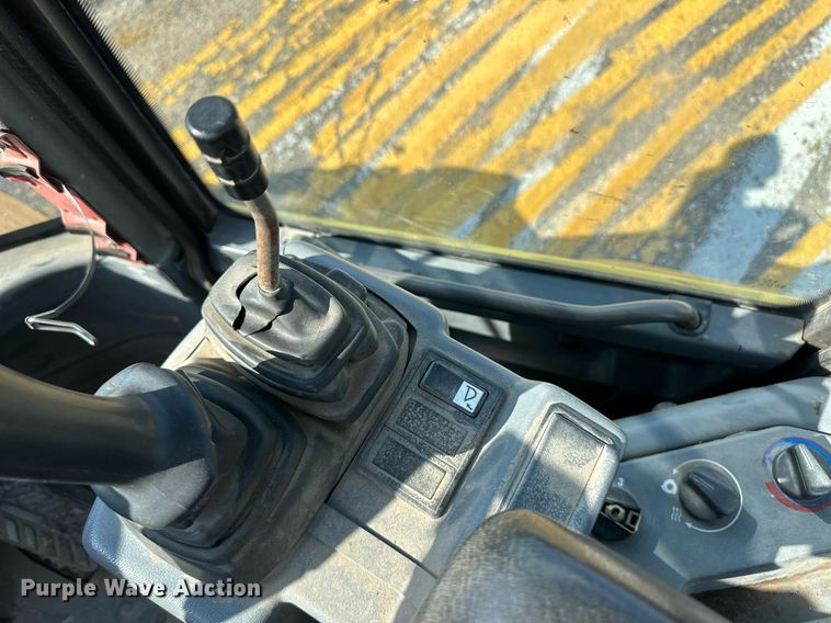 image for item DV2788 2004 Volvo L30B wheel loader