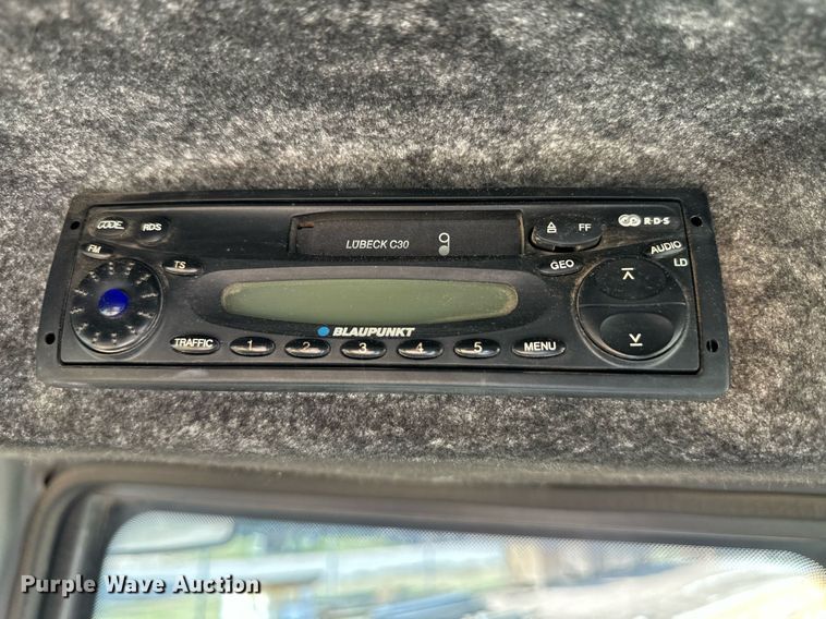 image for item DV2789 2004 Volvo L30B wheel loader