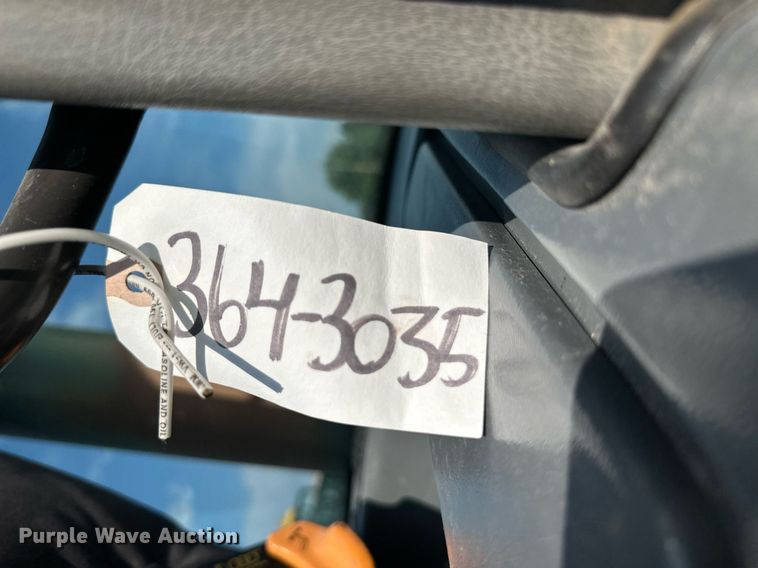 image for item DV2789 2004 Volvo L30B wheel loader