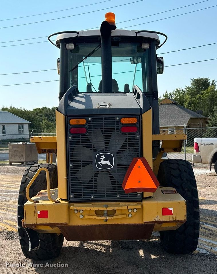 image for item DV2790 2005 John Deere 444J wheel loader