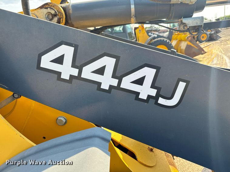 image for item DV2790 2005 John Deere 444J wheel loader
