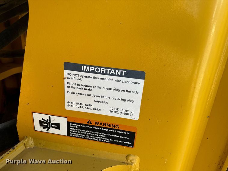 image for item DV2790 2005 John Deere 444J wheel loader