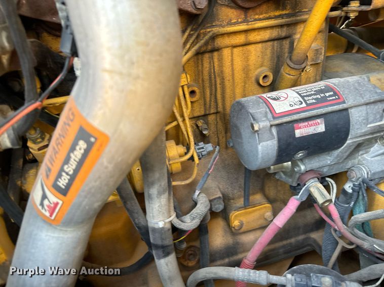 image for item DV2790 2005 John Deere 444J wheel loader