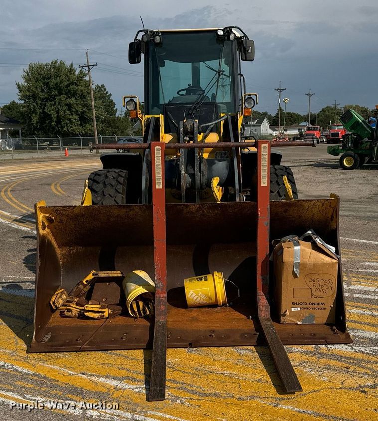 image for item DV2791 2006 John Deere 444J wheel loader