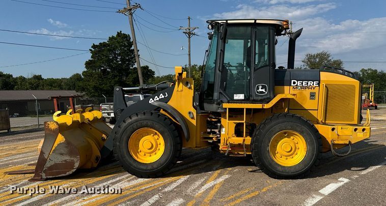 image for item DV2791 2006 John Deere 444J wheel loader
