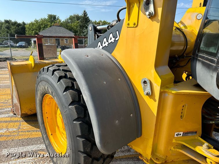 image for item DV2791 2006 John Deere 444J wheel loader