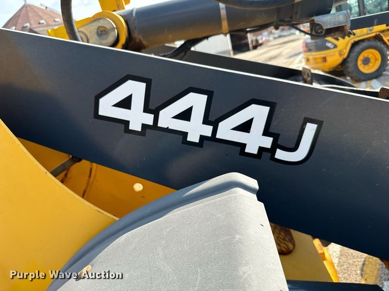 image for item DV2791 2006 John Deere 444J wheel loader