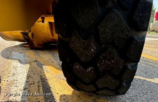 image for item DV2791 2006 John Deere 444J wheel loader