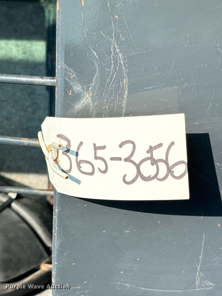 image for item DV2791 2006 John Deere 444J wheel loader