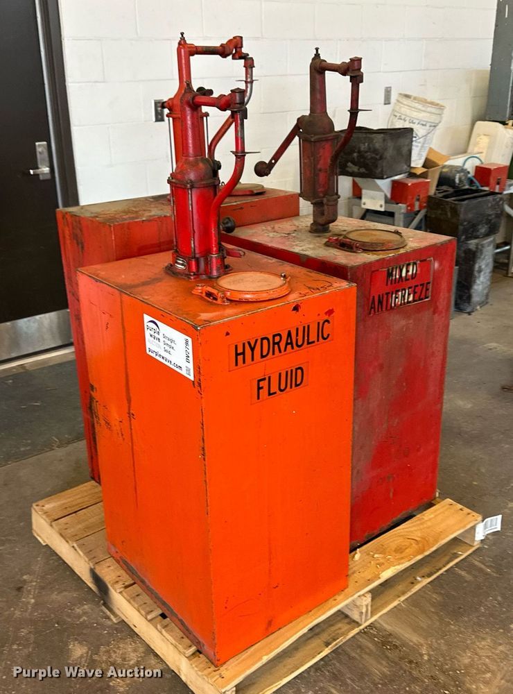 image for item DV2796 (3) tanks