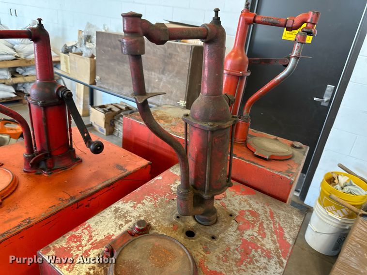 image for item DV2796 (3) tanks