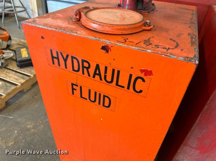 image for item DV2796 (3) tanks