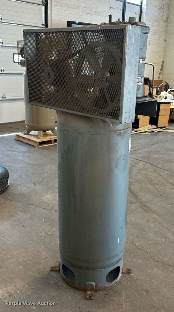 image for item DV2797 Curtis air compressor