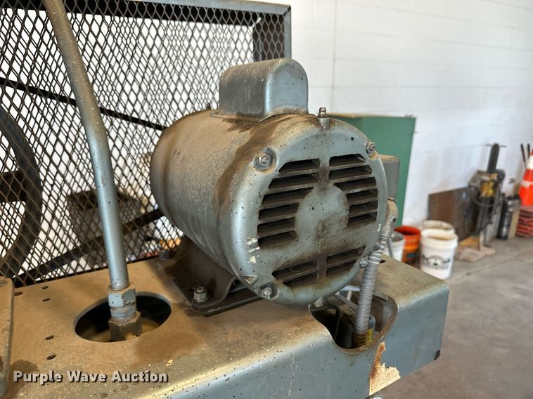 image for item DV2797 Curtis air compressor