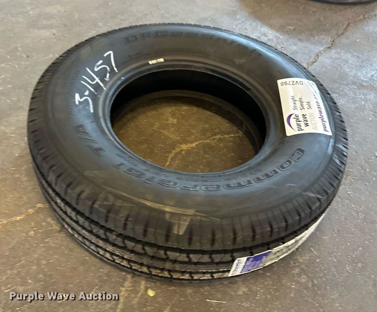 image for item DV2798 BF Goodrich 245/75R16 tire