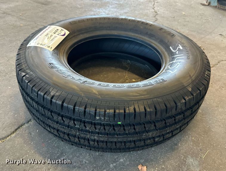 image for item DV2798 BF Goodrich 245/75R16 tire