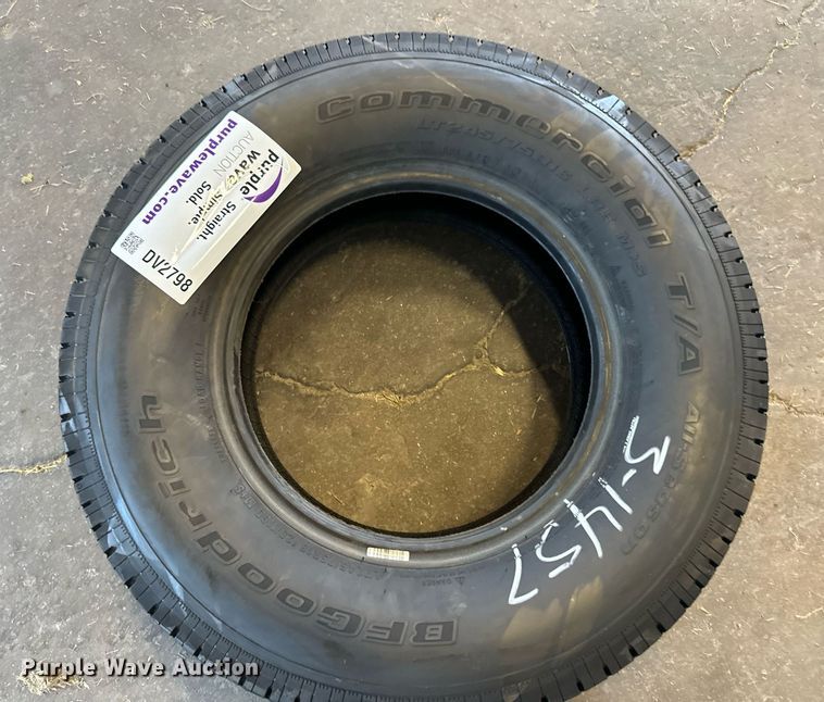 image for item DV2798 BF Goodrich 245/75R16 tire