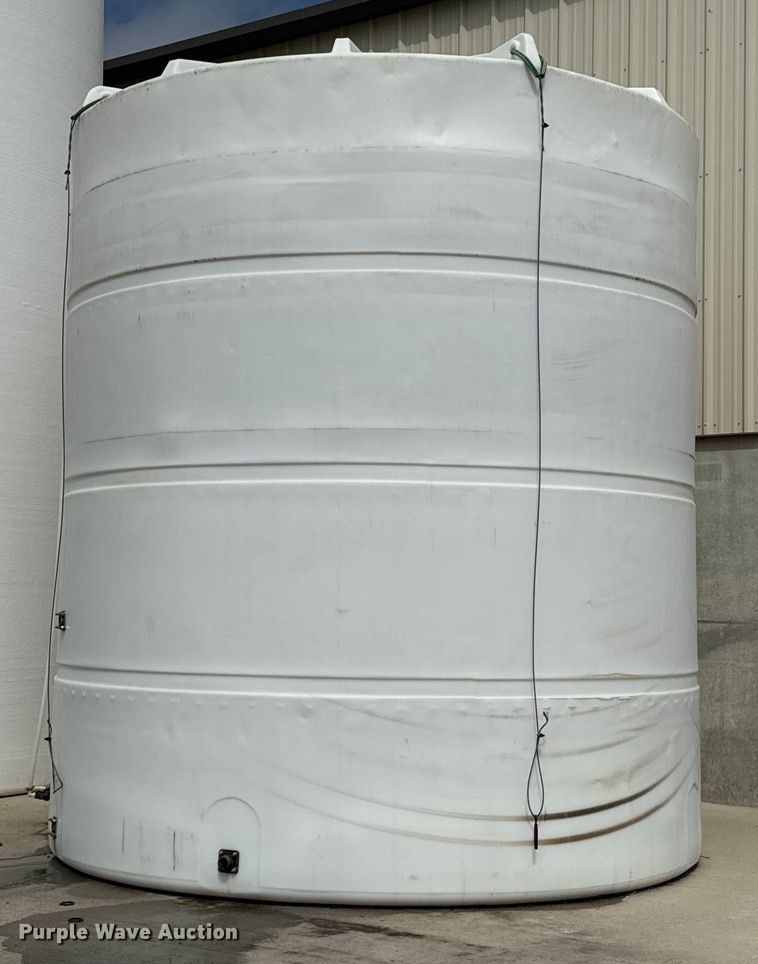 image for item DX1302 2003 Ace salt brine poly storage tank
