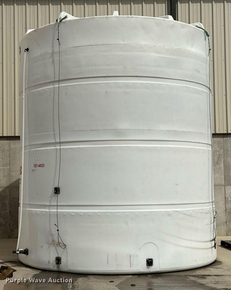 image for item DX1302 2003 Ace salt brine poly storage tank