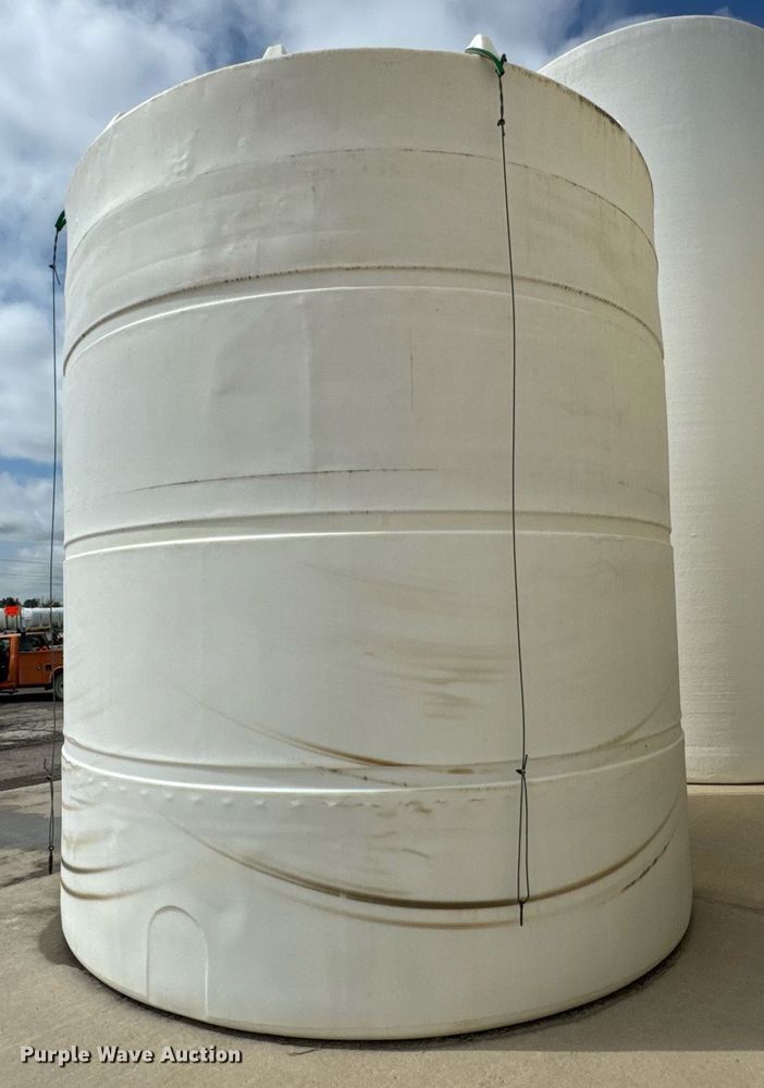 image for item DX1302 2003 Ace salt brine poly storage tank