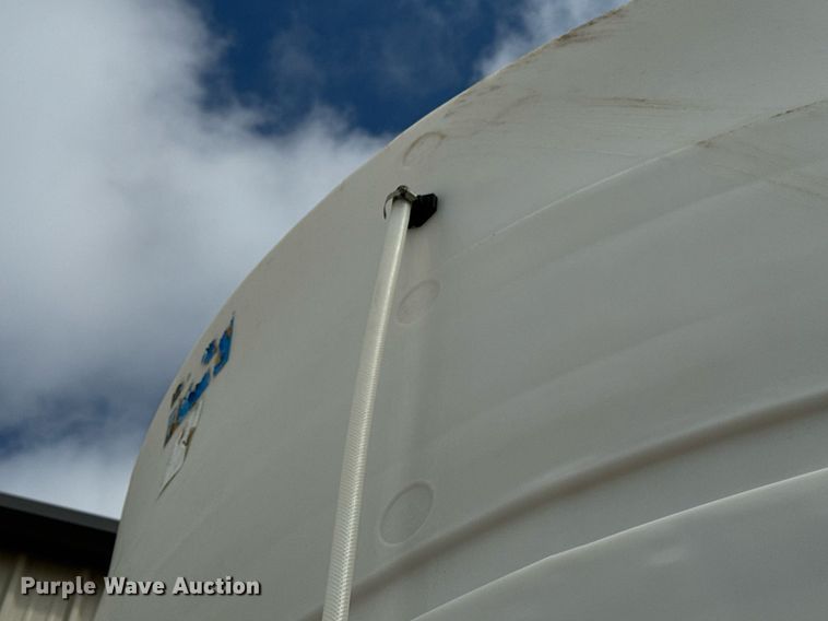 image for item DX1302 2003 Ace salt brine poly storage tank