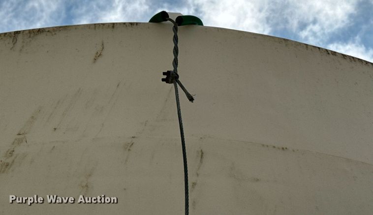 image for item DX1302 2003 Ace salt brine poly storage tank