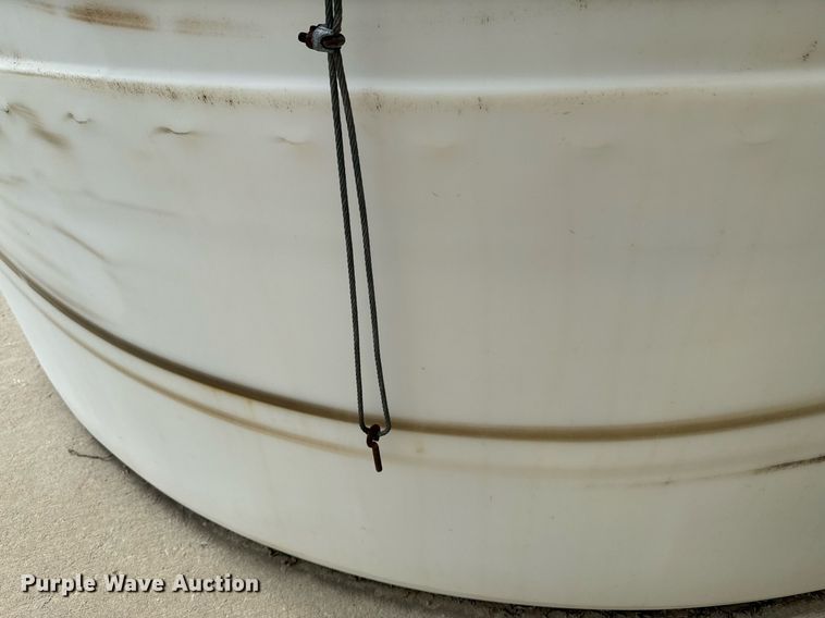 image for item DX1302 2003 Ace salt brine poly storage tank