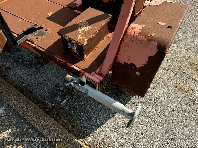 image for item EE7598 National Signal arrow board trailer