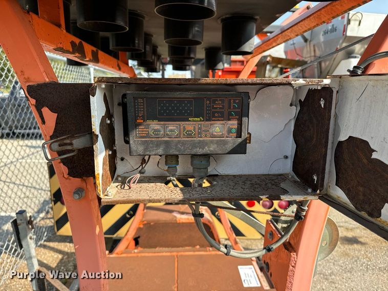 image for item EE7598 National Signal arrow board trailer