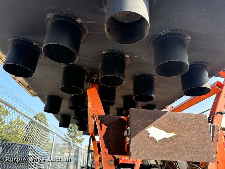 image for item EE7598 National Signal arrow board trailer