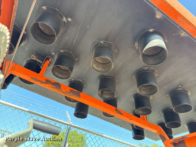 image for item EE7598 National Signal arrow board trailer