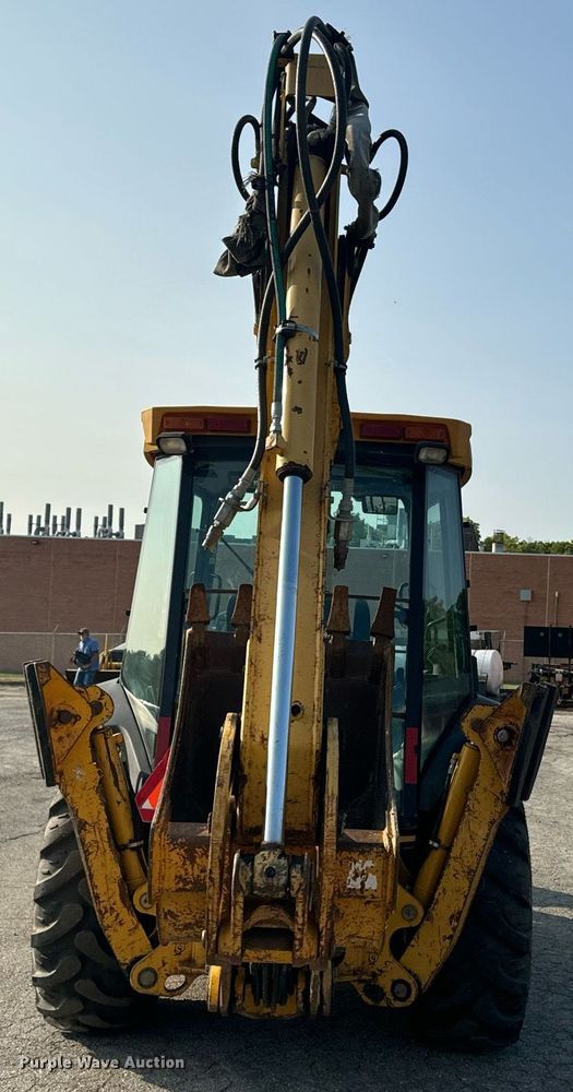 image for item EE7599 2005 John Deere 310G backhoe