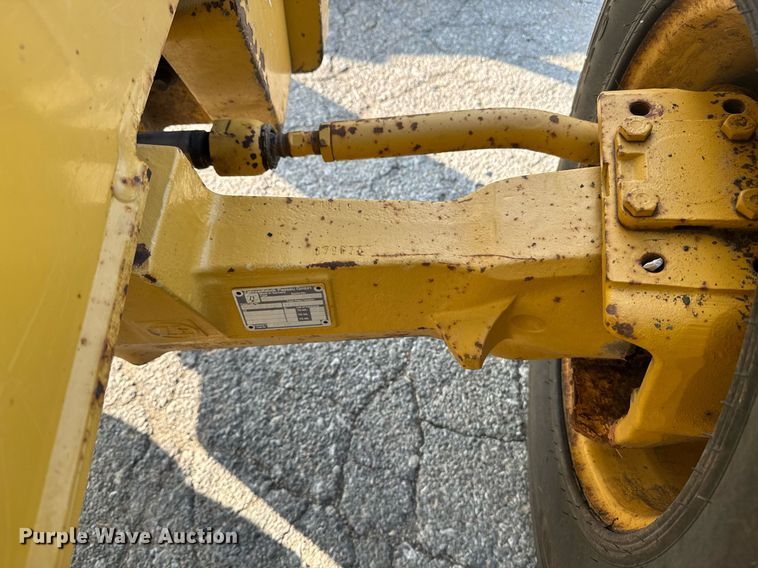 image for item EE7599 2005 John Deere 310G backhoe