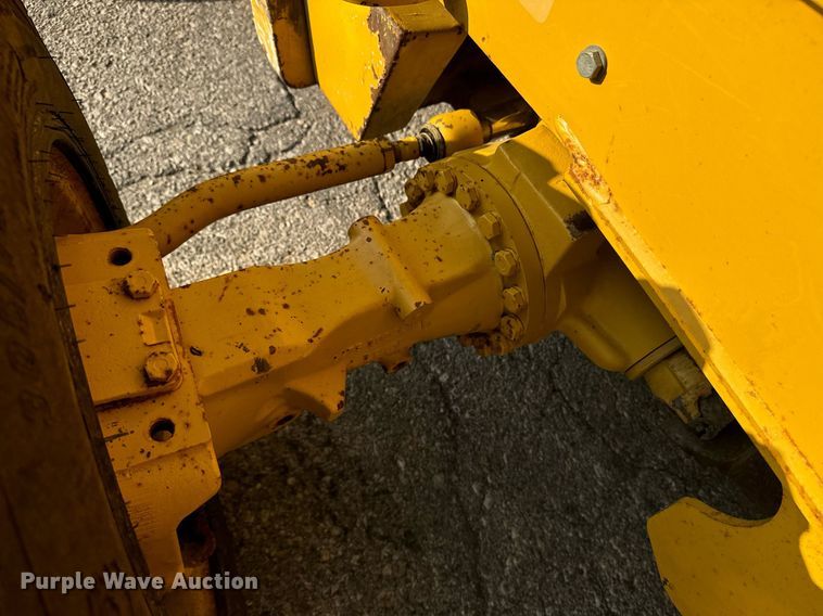 image for item EE7599 2005 John Deere 310G backhoe