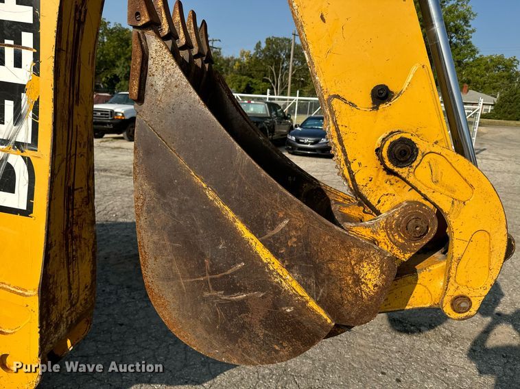 image for item EE7599 2005 John Deere 310G backhoe