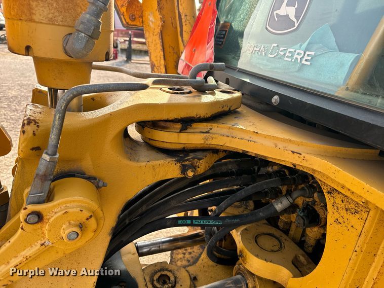 image for item EE7599 2005 John Deere 310G backhoe