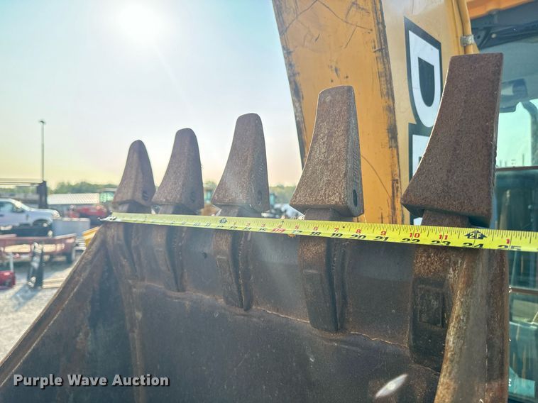 image for item EE7599 2005 John Deere 310G backhoe