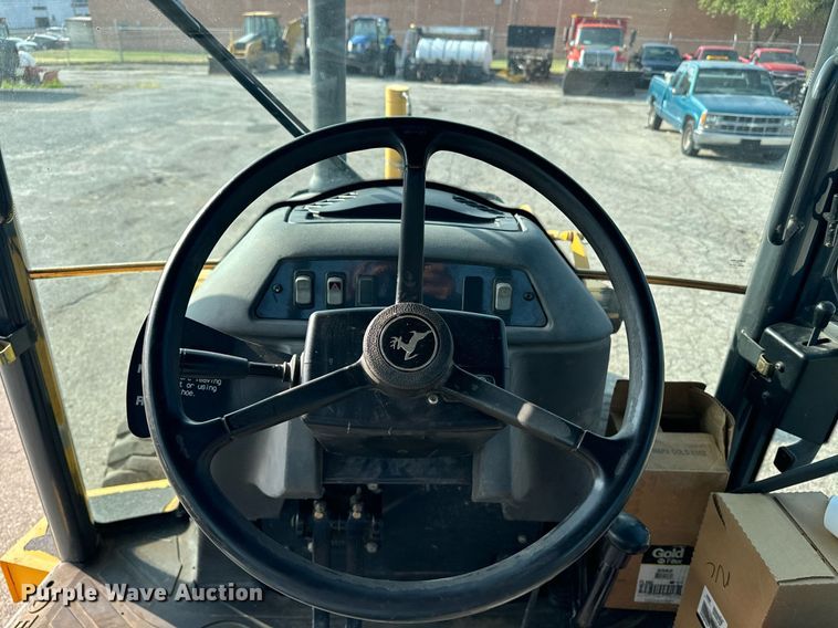 image for item EE7599 2005 John Deere 310G backhoe