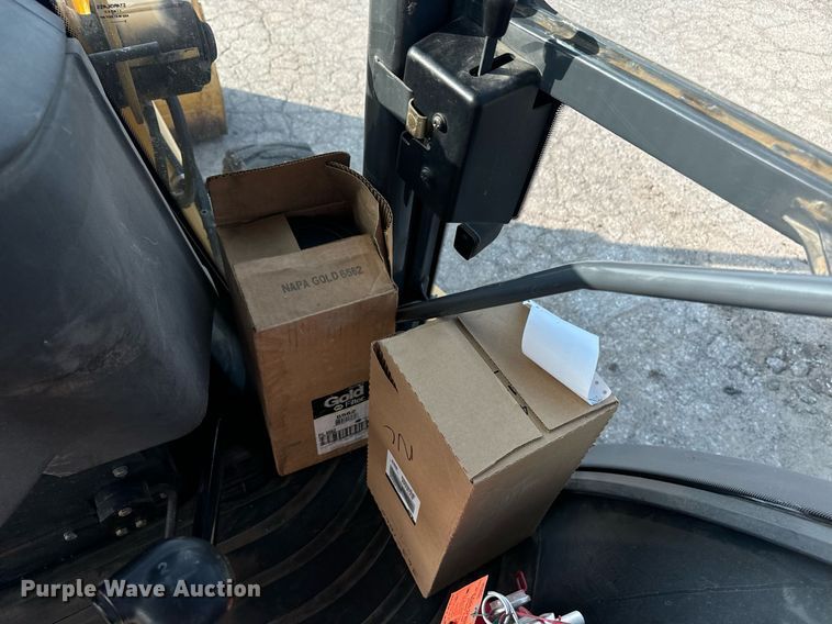 image for item EE7599 2005 John Deere 310G backhoe