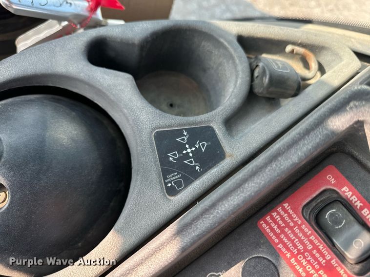 image for item EE7599 2005 John Deere 310G backhoe