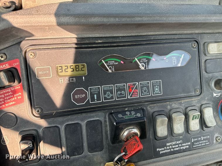 image for item EE7599 2005 John Deere 310G backhoe