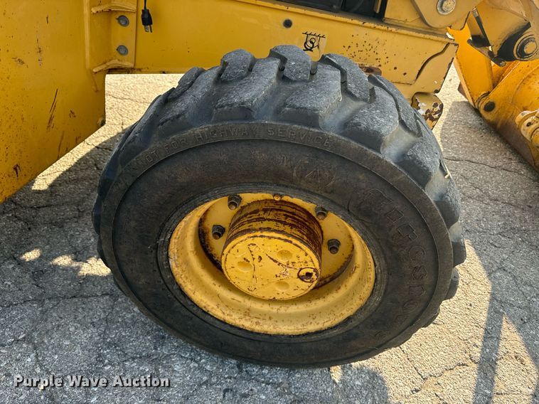 image for item EE7599 2005 John Deere 310G backhoe