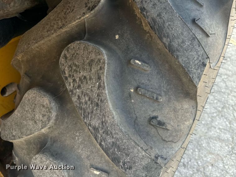 image for item EE7599 2005 John Deere 310G backhoe