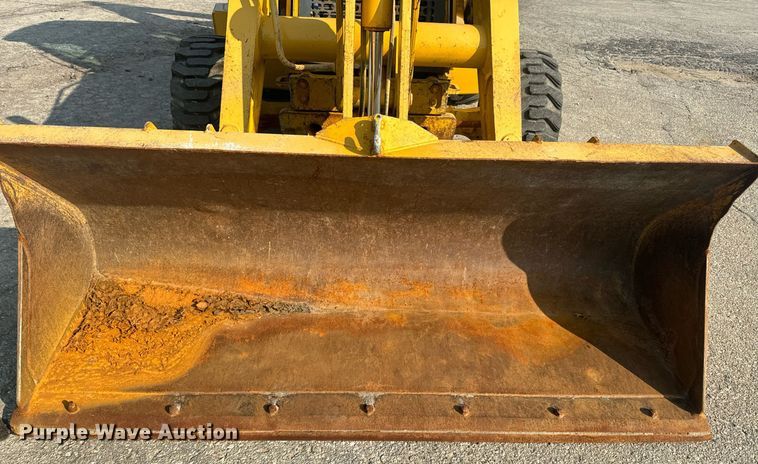 image for item EE7600 2005 John Deere 310G backhoe