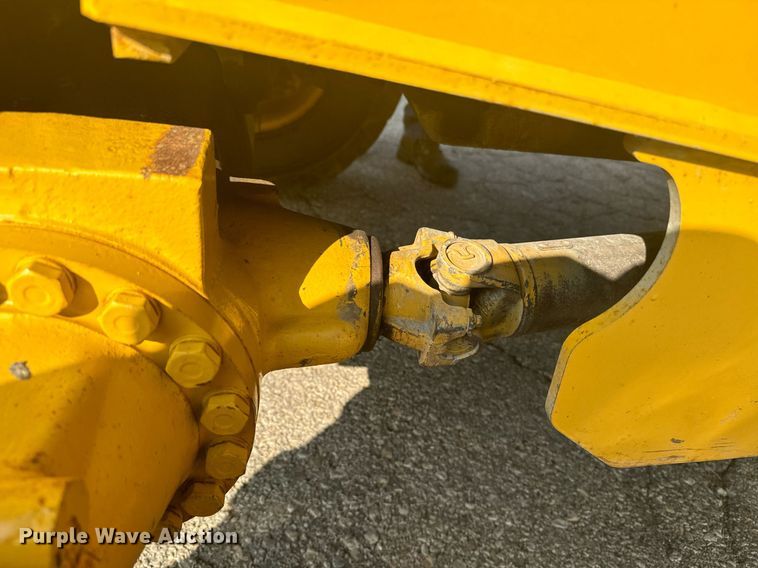 image for item EE7600 2005 John Deere 310G backhoe